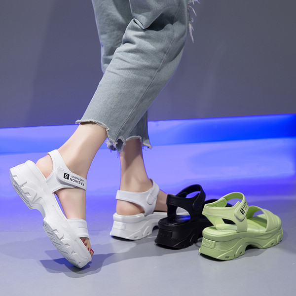 Ежедневни дамски сандали с лепенки от еко кожа