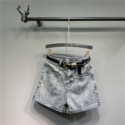 Нов модел къси дамски панталони с колан и джобове - висока талия