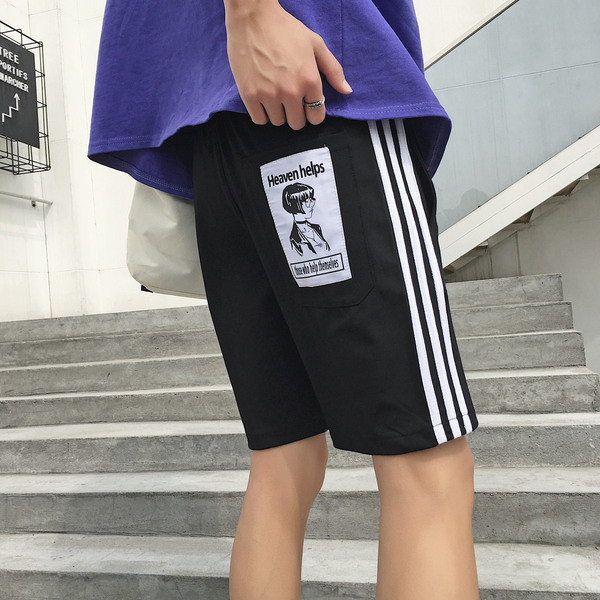 Мъжки къси панталони с кант и щампа