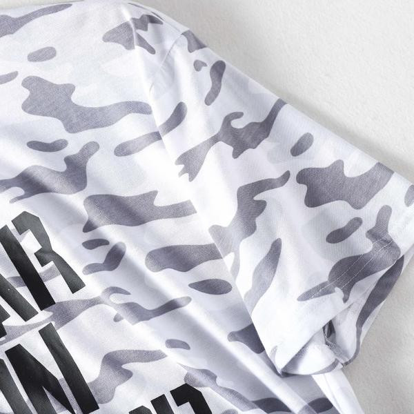 Ανδρικό μπλουζάκι με επιγραφή κατάλληλο για καθημερινή χρήση