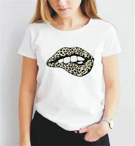 Tricou casual dama cu aplicatie si decolteu O