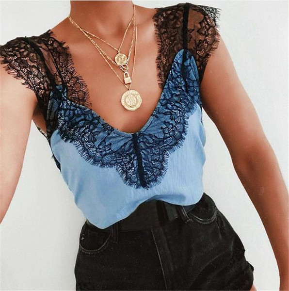 Naiste vabaaja topp sügava dekoltee ja pitsiga