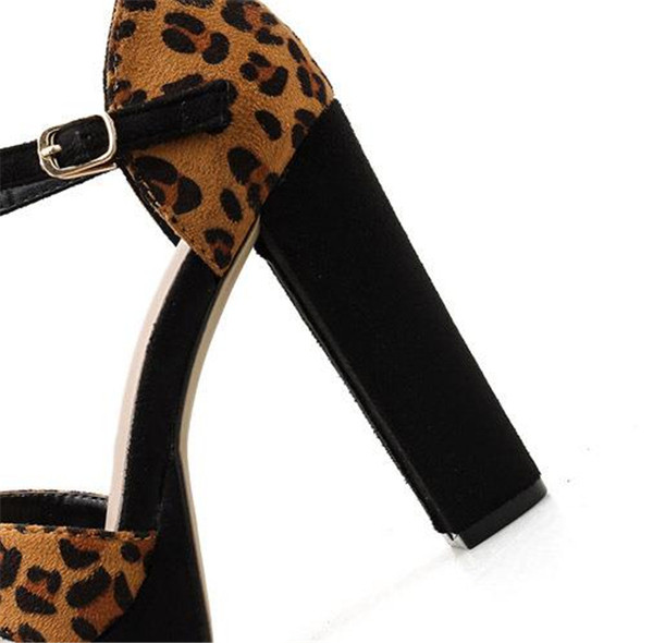 Elegantne ženske sandale na visoku petu od eko brušene kože