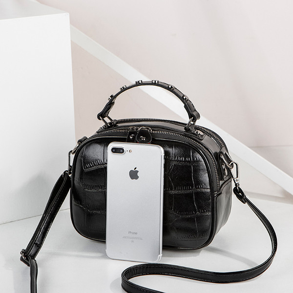 Νέο μοντέλο γυναικεία τσάντα ώμου μικρό μεγέθος