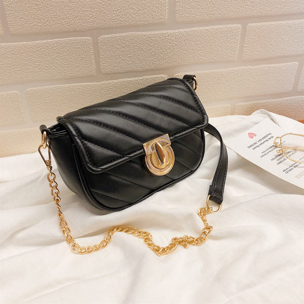 Νέα γυναικεία τσάντα ώμου μικρού μεγέθους με μεταλλική στερέωση