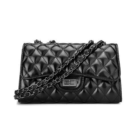 Γυναικεία τσάντα ώμου σε μαύρο χρώμα - νέο μοντέλο