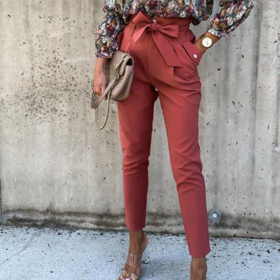 Divatos női hosszú nadrág magas derékkal és szalaggal