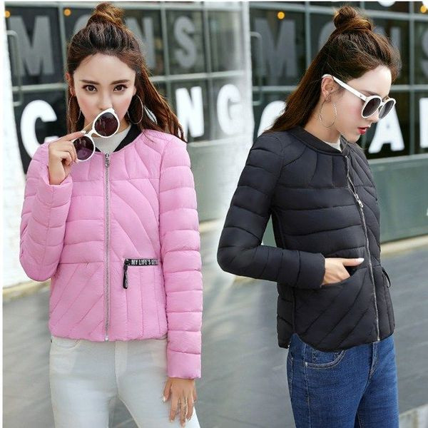 Modern női kabát alacsony gallérral és cipzárral