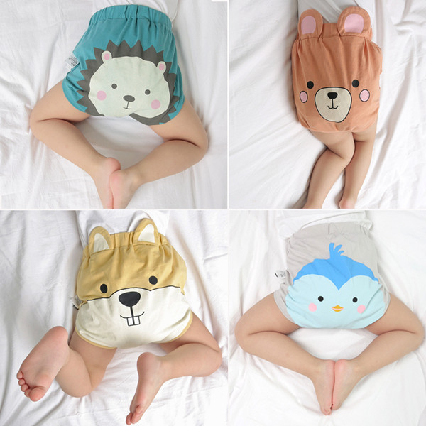 ÚJ modell gyerek rövidnadrág rátéttel és 3D elemmel