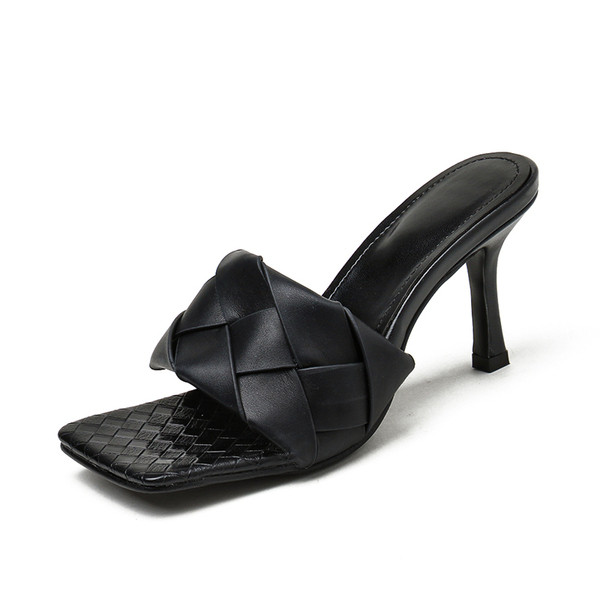 Öko-nahast õhukese kontsaga naiste vabaaja sussid