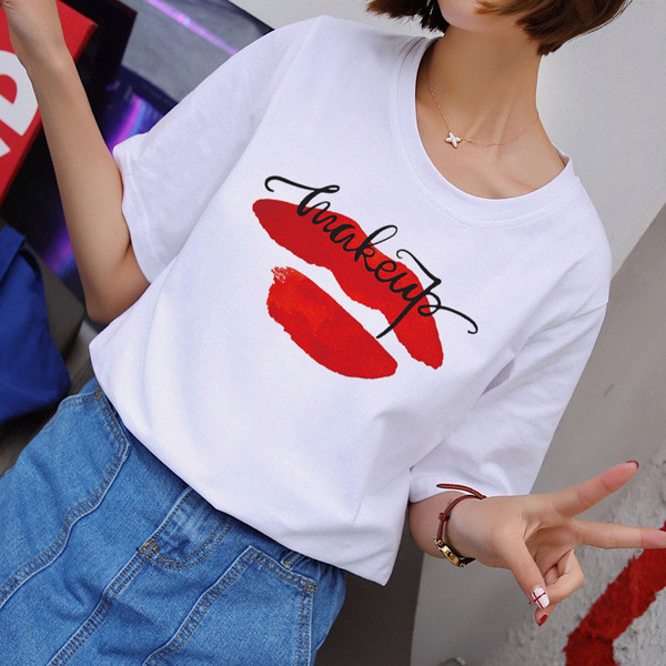 Alkalmi női póló széles modell rövid ujjú rátéttel