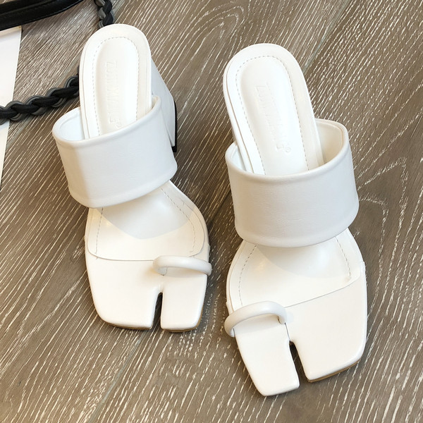 Női alkalmi papucs eko bőrből, magassarkúval