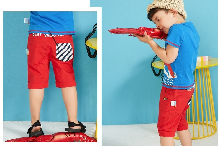 Alkalmi gyerek rövidnadrág fiúknak piros színben