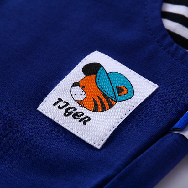 Alkalmi rövidnadrág fiúknak rugalmas derékkal