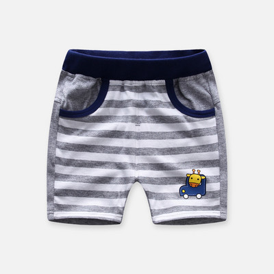 Pantaloni scurți casual în dungi pentru băieți cu aplicație