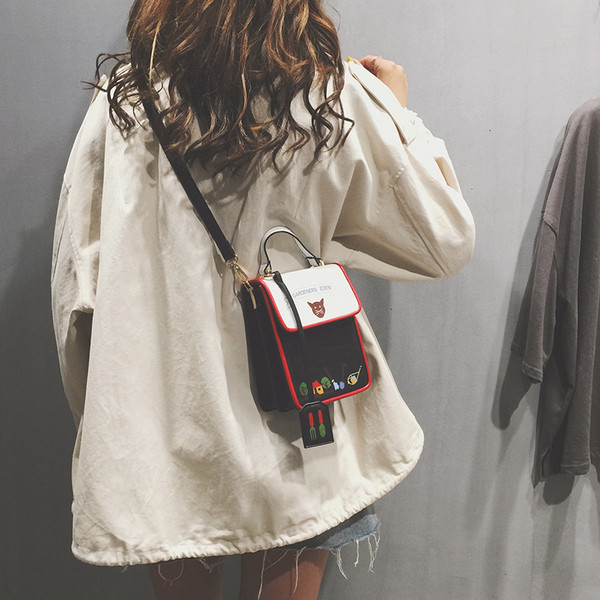 Eko bőrből készült női táska, hosszú és rövid füllel