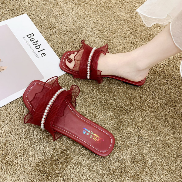 Modern női papucs gyöngyökkel és tüllel - lapos talp