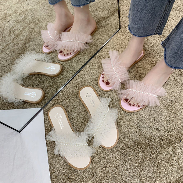 Női papucs tüll, gyöngy és fényes részecskék