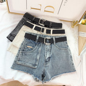 Pantaloni scurți de damă din denim cu curea și buzunar