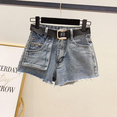 Pantaloni scurți de damă din denim cu curea și buzunar