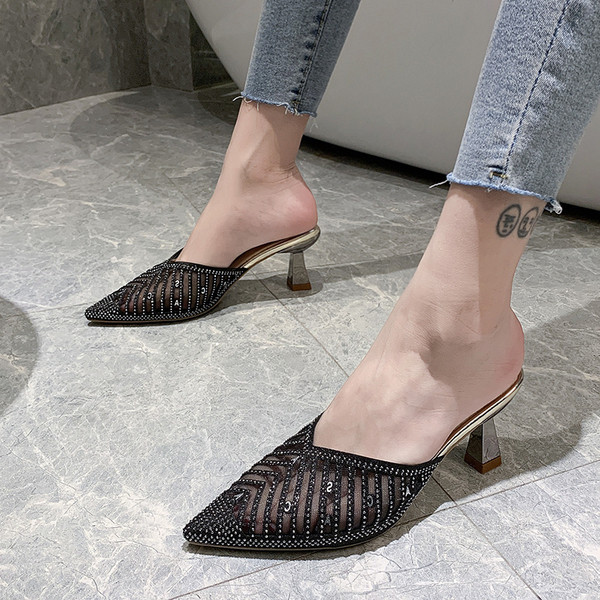 Дамски елегантни чехли заострен модел с декорация - камъни