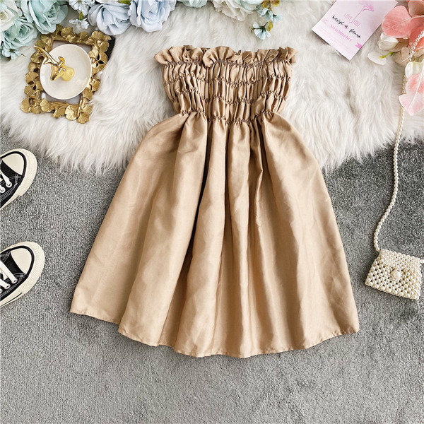 Модерна дамска къса рокля с голи рамене