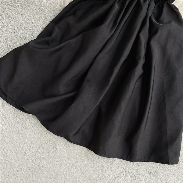 Модерна дамска къса рокля с голи рамене