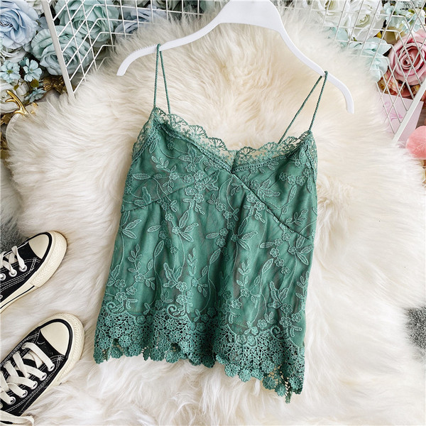 Čipkana kratka ženska majica bez rukava s tankim naramenicama