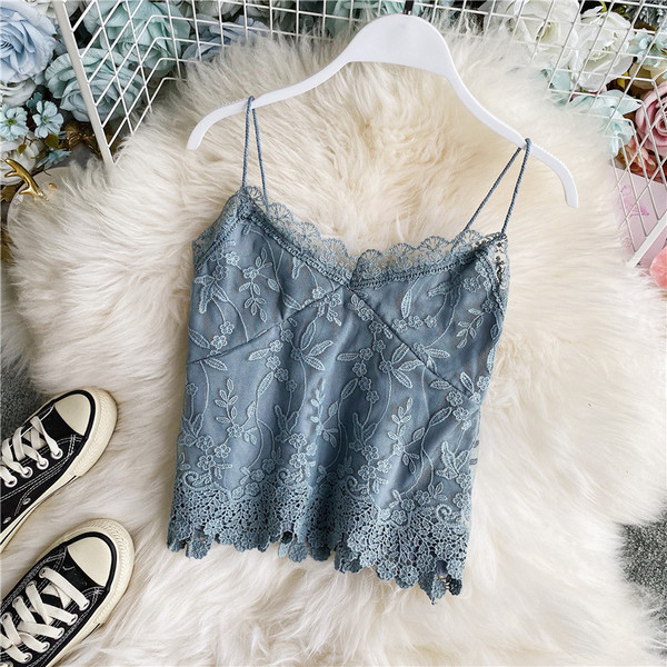 Čipkana kratka ženska majica bez rukava s tankim naramenicama