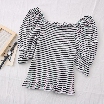 Γυναικεία ριγέ μπλούζα με ντεκολτέ και 3/4 μανίκια