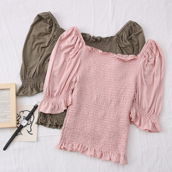 Γυναικεία ριγέ μπλούζα με ντεκολτέ και 3/4 μανίκια