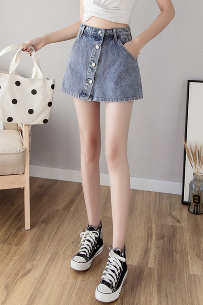 Нов модел пола-панталон с висока талия и копчета 