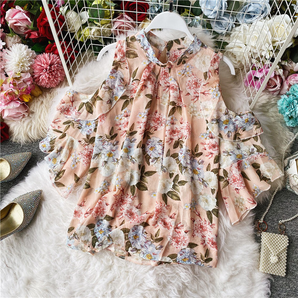 Moderna ženska košulja s cvjetnim uzorkom i golim ramenima te lotos rukavima