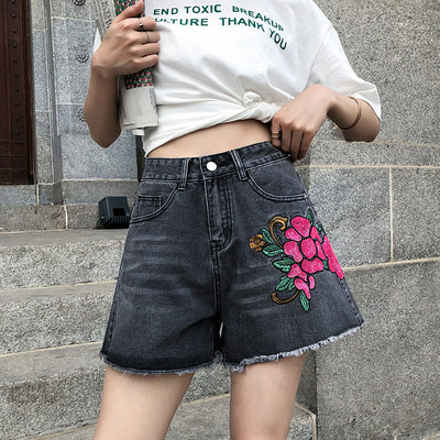 Ежедневни дамски къси панталони с висока талия - бродерия и пайети