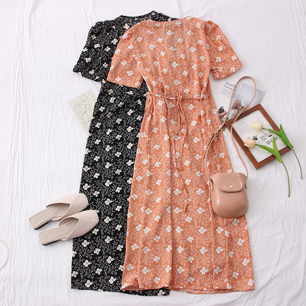 Модерна дамска рокля с шпиц деколте,флорален десен и къс ръкав