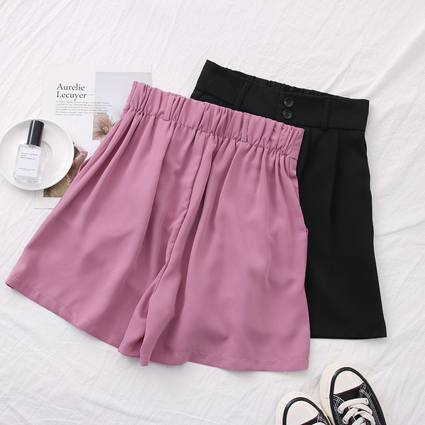 Дамски къси панталони с джобове и висока талия