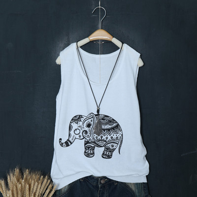 Γυναικεία μοντέρνα μπλούζα με χρώμα απλικέ