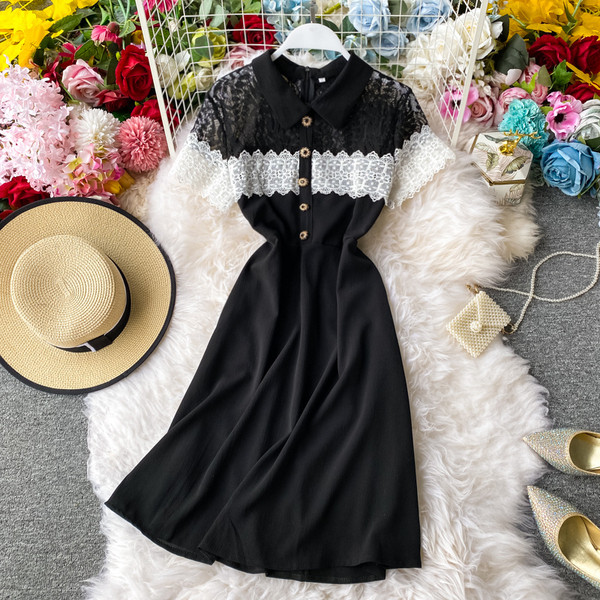 Дамска рокля с къс ръкав и дантела - два модела