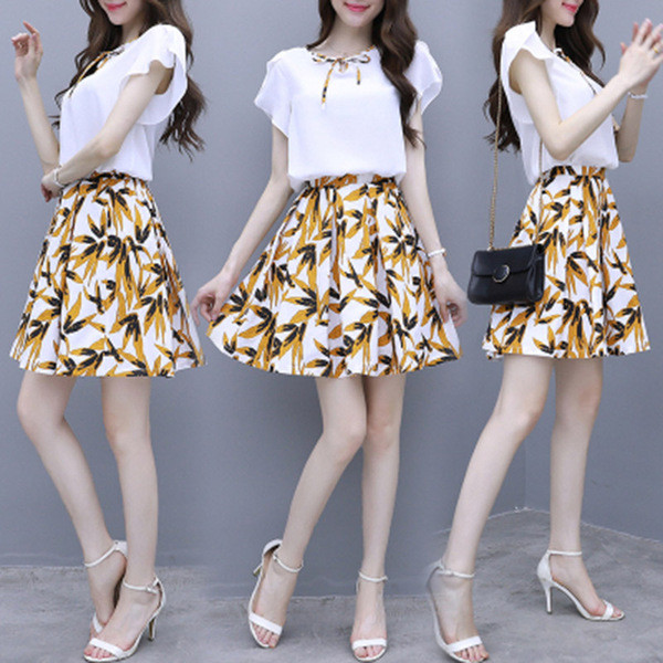 Модерен дамски комплект от две части пола + тениска 