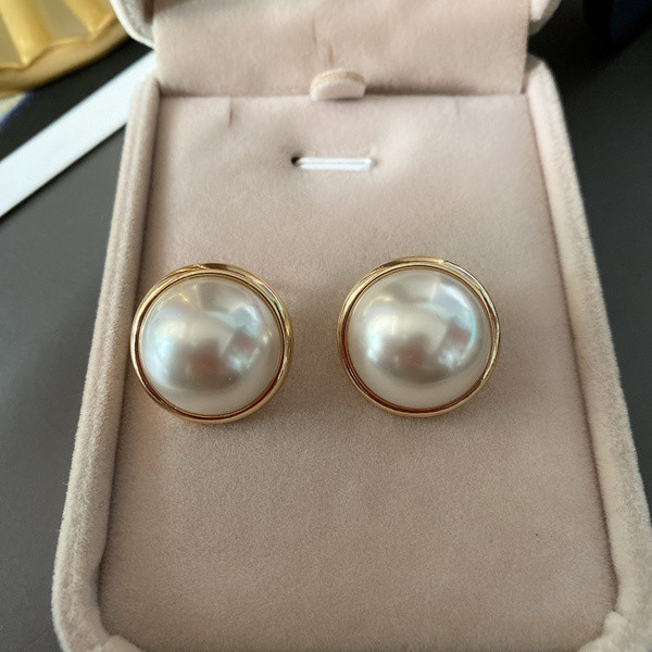 Γυναικεία σκουλαρίκια με διακόσμηση από πέτρα