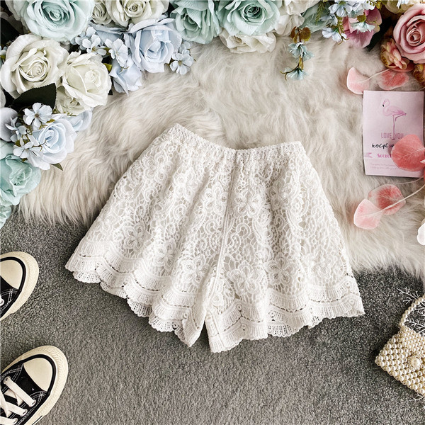 Γυναικεία σορτς με υψηλή μέση και ελαστική