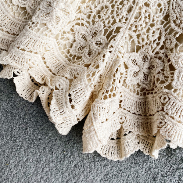 Γυναικεία σορτς με υψηλή μέση και ελαστική