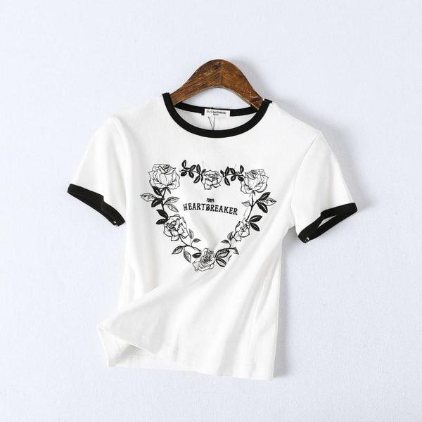 Дамска ежедневна тениска с щампа къс модел