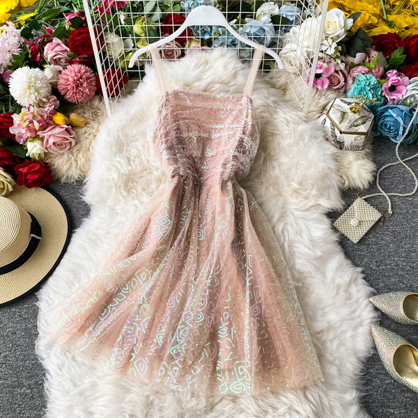 Ретро дамска рокля с пайети и квадратно деколте