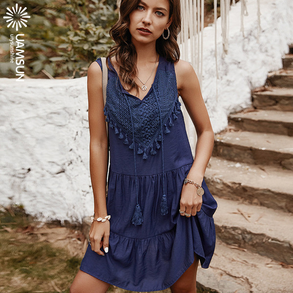 Ежедневна дамска къса рокля с бродерия и връзки 