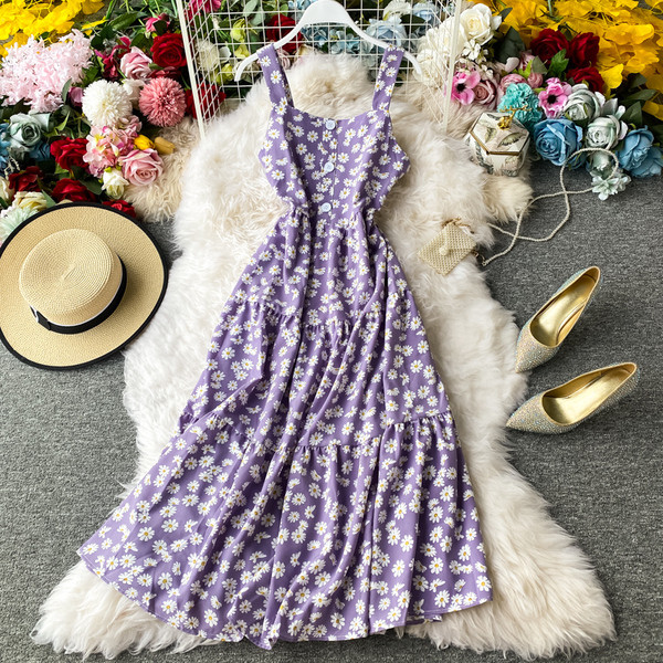 Дълга дамска рокля с флорален десен,квадратно деколте и копчета