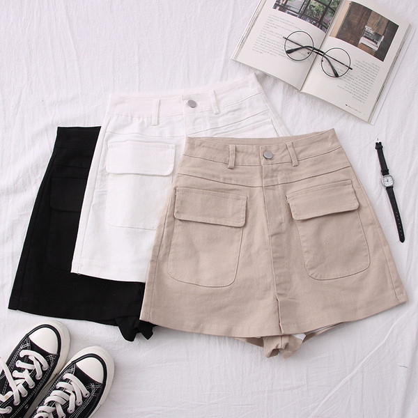 Нов модел къса дамска пола-панталон с джобове 