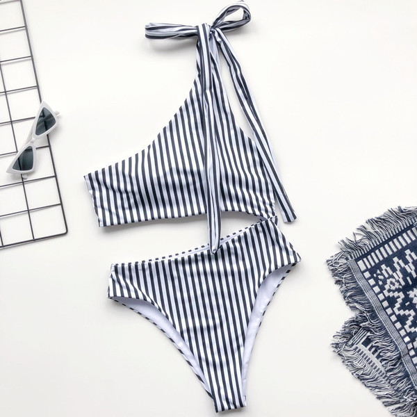 Prugasti ženski dvodijelni kupaći kostim s vezicama i visokim strukom