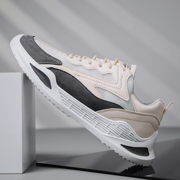 Модерни мъжки летни маратонки с връзки и равна подметка