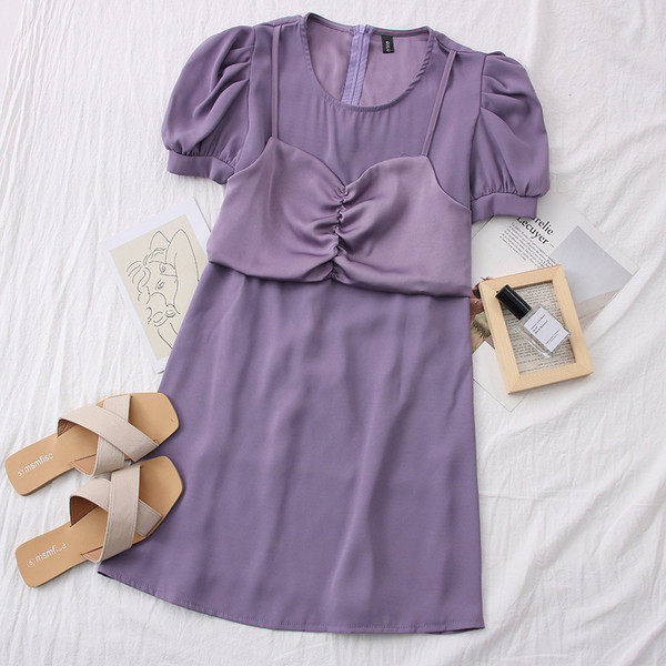 Дамска рокля с обло деколте и къс ръкав